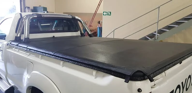 Pickup truck canvas cover bakkie