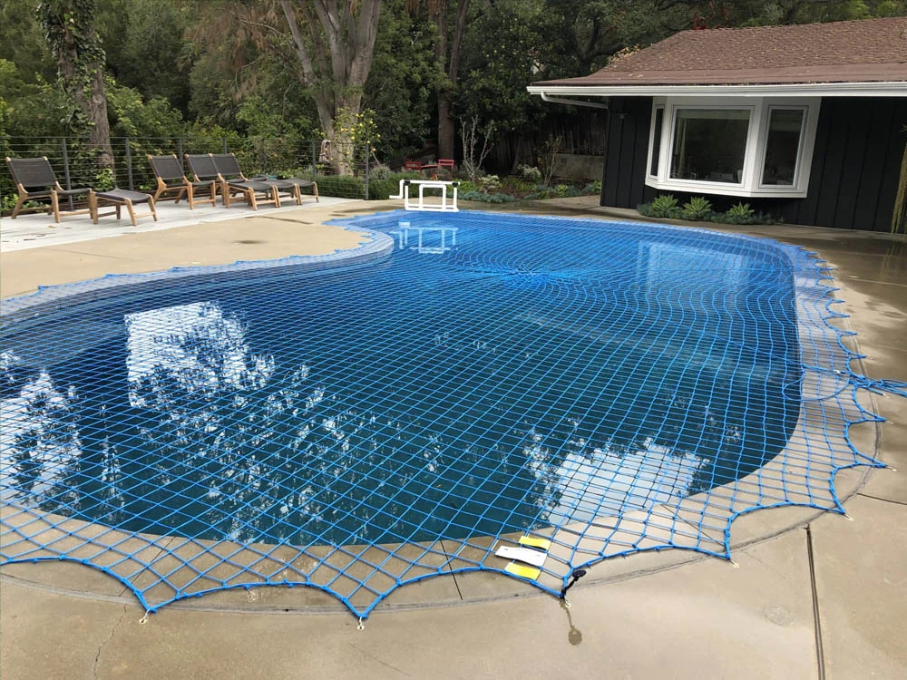Swimming pool safety net children protection